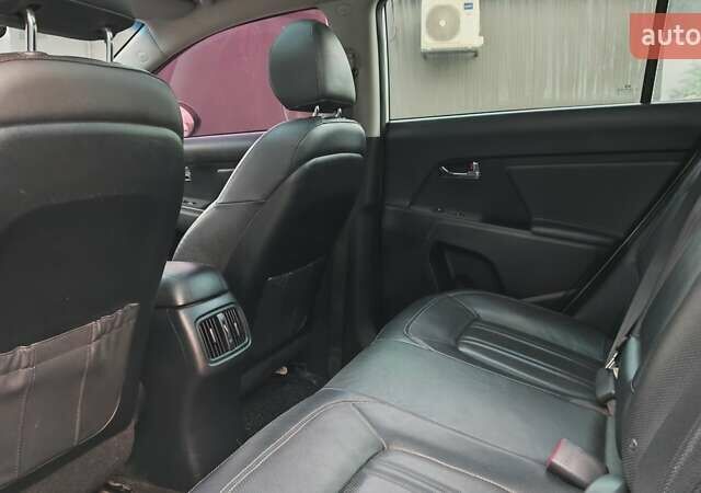 Білий Кіа Sportage, об'ємом двигуна 2 л та пробігом 211 тис. км за 15300 $, фото 68 на Automoto.ua