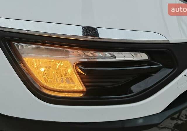 Білий Кіа Sportage, об'ємом двигуна 2 л та пробігом 211 тис. км за 15300 $, фото 16 на Automoto.ua