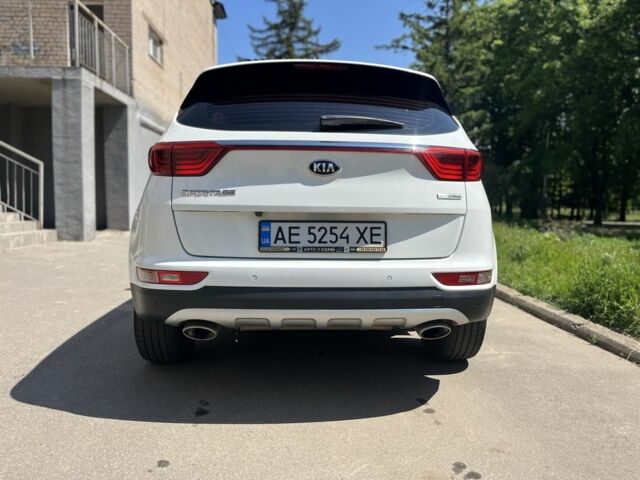 Білий Кіа Sportage, об'ємом двигуна 2 л та пробігом 154 тис. км за 18500 $, фото 4 на Automoto.ua