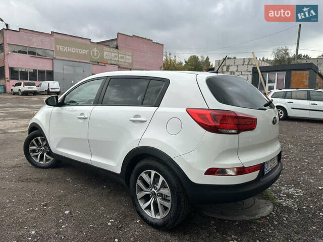 Белый Киа Sportage, объемом двигателя 2.36 л и пробегом 254 тыс. км за 12700 $, фото 17 на Automoto.ua