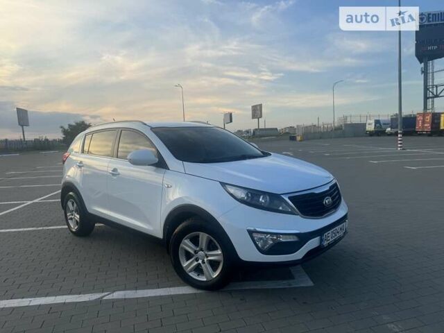 Белый Киа Sportage, объемом двигателя 1.69 л и пробегом 170 тыс. км за 14700 $, фото 2 на Automoto.ua