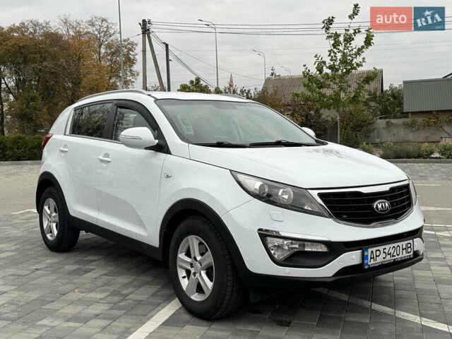 Белый Киа Sportage, объемом двигателя 1.7 л и пробегом 192 тыс. км за 13800 $, фото 74 на Automoto.ua