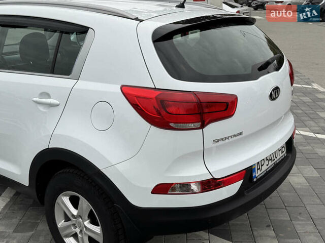 Белый Киа Sportage, объемом двигателя 1.7 л и пробегом 192 тыс. км за 13800 $, фото 11 на Automoto.ua