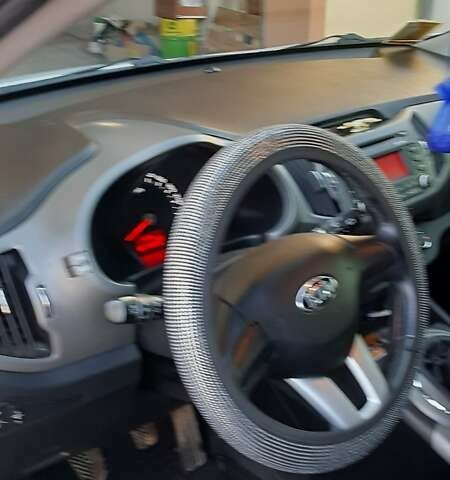 Белый Киа Sportage, объемом двигателя 1.7 л и пробегом 90 тыс. км за 17500 $, фото 5 на Automoto.ua