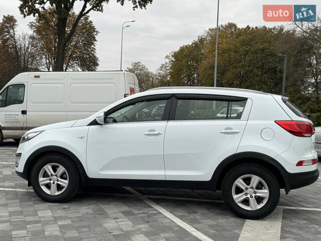 Белый Киа Sportage, объемом двигателя 1.7 л и пробегом 192 тыс. км за 13800 $, фото 14 на Automoto.ua