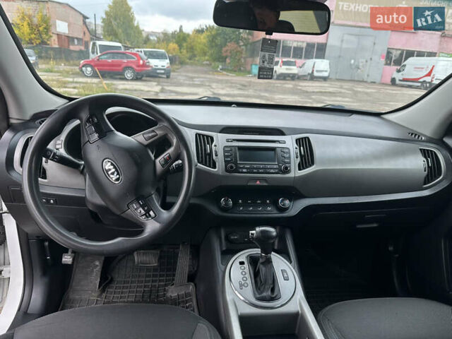 Белый Киа Sportage, объемом двигателя 2.36 л и пробегом 254 тыс. км за 12700 $, фото 30 на Automoto.ua