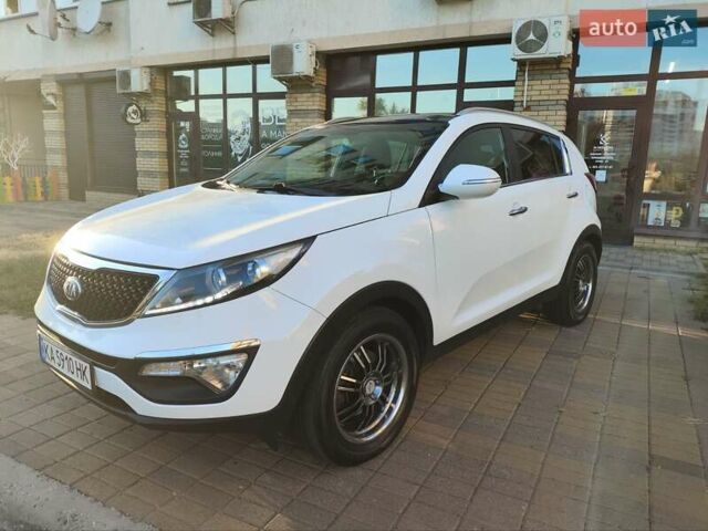 Белый Киа Sportage, объемом двигателя 1.69 л и пробегом 236 тыс. км за 14000 $, фото 4 на Automoto.ua