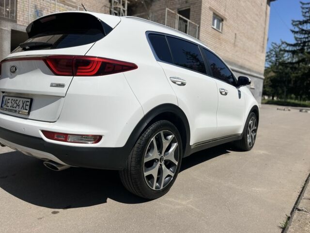 Білий Кіа Sportage, об'ємом двигуна 2 л та пробігом 154 тис. км за 18500 $, фото 3 на Automoto.ua