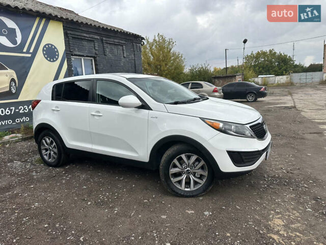 Белый Киа Sportage, объемом двигателя 2.36 л и пробегом 254 тыс. км за 12700 $, фото 6 на Automoto.ua