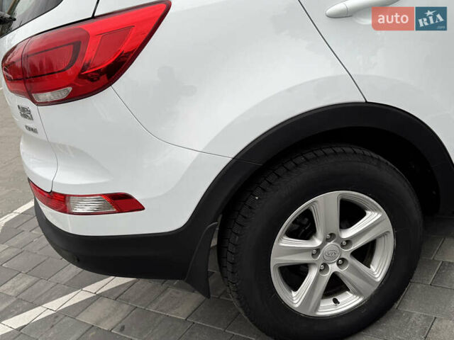Белый Киа Sportage, объемом двигателя 1.7 л и пробегом 192 тыс. км за 13800 $, фото 30 на Automoto.ua