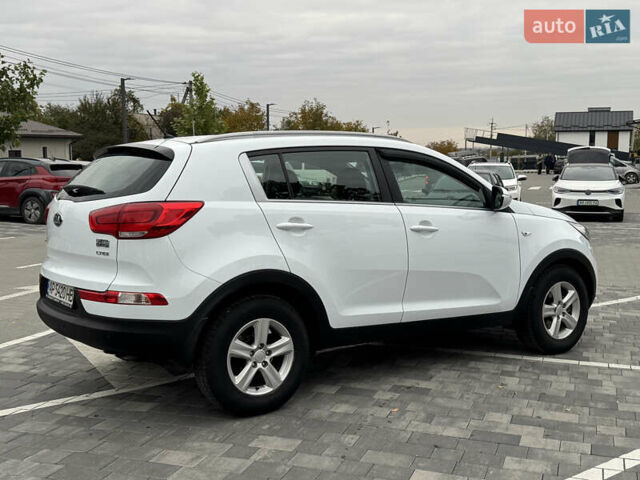Белый Киа Sportage, объемом двигателя 1.7 л и пробегом 192 тыс. км за 13800 $, фото 4 на Automoto.ua