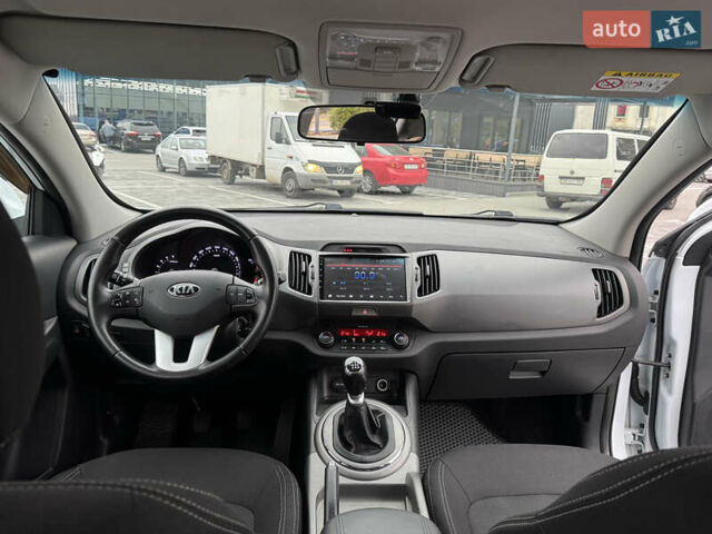 Белый Киа Sportage, объемом двигателя 1.7 л и пробегом 192 тыс. км за 13800 $, фото 42 на Automoto.ua