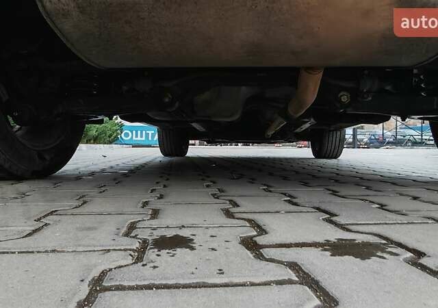 Білий Кіа Sportage, об'ємом двигуна 2 л та пробігом 211 тис. км за 15300 $, фото 29 на Automoto.ua