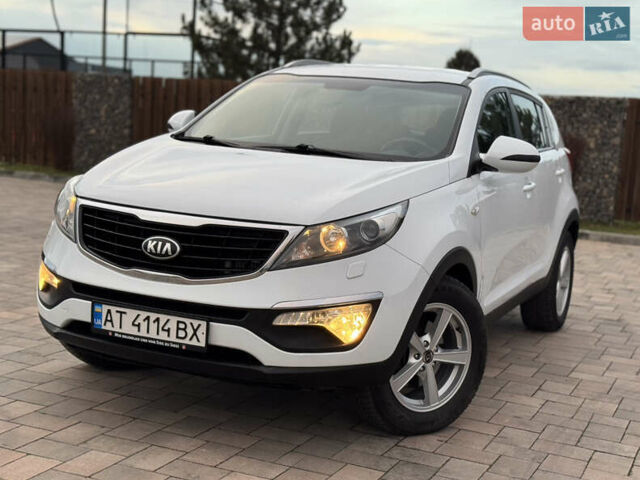 Белый Киа Sportage, объемом двигателя 1.7 л и пробегом 142 тыс. км за 14999 $, фото 7 на Automoto.ua