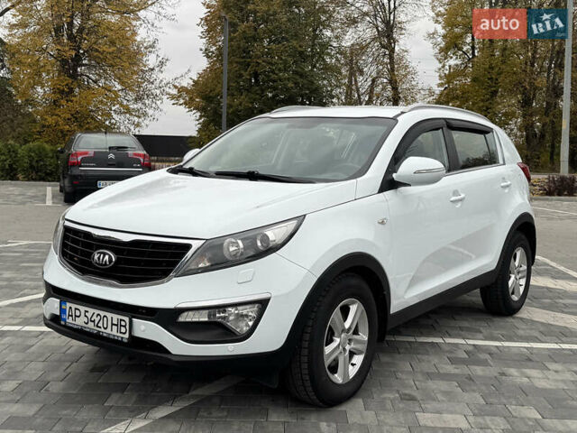 Белый Киа Sportage, объемом двигателя 1.7 л и пробегом 192 тыс. км за 13800 $, фото 16 на Automoto.ua