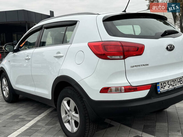 Белый Киа Sportage, объемом двигателя 1.7 л и пробегом 192 тыс. км за 13800 $, фото 12 на Automoto.ua