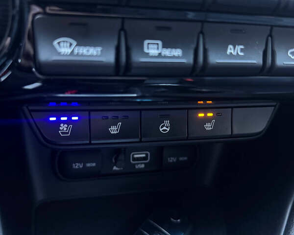 Белый Киа Sportage, объемом двигателя 2 л и пробегом 135 тыс. км за 20100 $, фото 26 на Automoto.ua