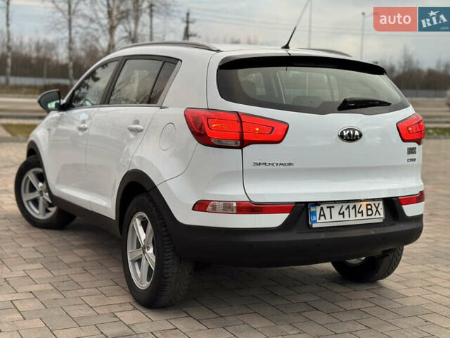 Белый Киа Sportage, объемом двигателя 1.7 л и пробегом 142 тыс. км за 14999 $, фото 4 на Automoto.ua