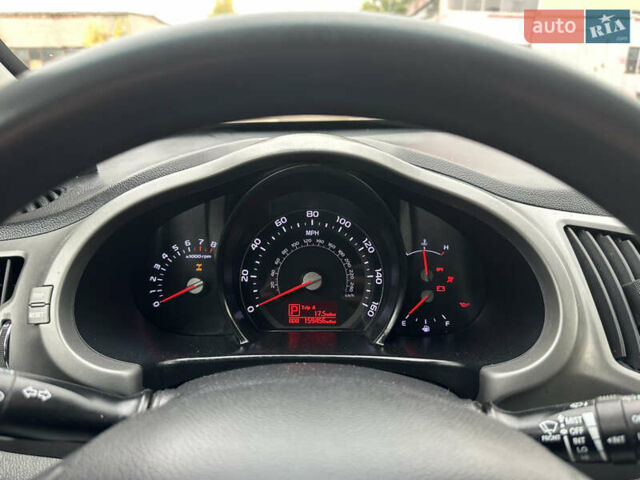 Белый Киа Sportage, объемом двигателя 2.36 л и пробегом 254 тыс. км за 12700 $, фото 36 на Automoto.ua