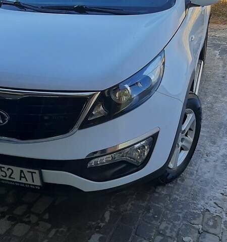 Белый Киа Sportage, объемом двигателя 1.7 л и пробегом 90 тыс. км за 17500 $, фото 13 на Automoto.ua