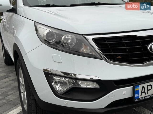 Белый Киа Sportage, объемом двигателя 1.7 л и пробегом 192 тыс. км за 13800 $, фото 25 на Automoto.ua