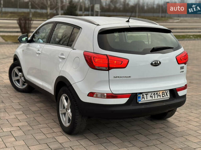 Белый Киа Sportage, объемом двигателя 1.7 л и пробегом 142 тыс. км за 14999 $, фото 3 на Automoto.ua