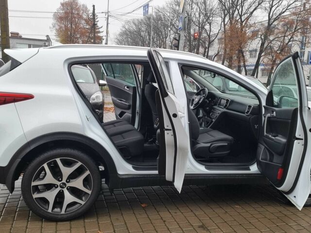 Белый Киа Sportage, объемом двигателя 1.7 л и пробегом 162 тыс. км за 16200 $, фото 12 на Automoto.ua