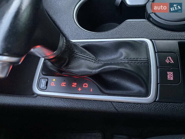 Белый Киа Sportage, объемом двигателя 2 л и пробегом 89 тыс. км за 17800 $, фото 66 на Automoto.ua