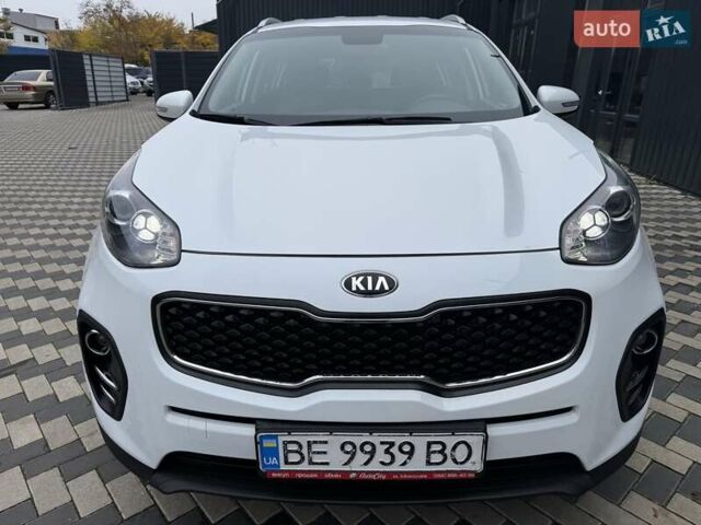 Киа Sportage 2016 в Николаеве на Automoto.ua Белый Киа Sportage, объемом двигателя 1.69 л и пробегом 130 тыс. км за 15700 $, фото 1 на Automoto.ua