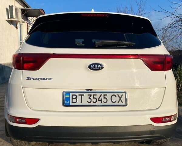 Белый Киа Sportage, объемом двигателя 2.36 л и пробегом 107 тыс. км за 16300 $, фото 3 на Automoto.ua