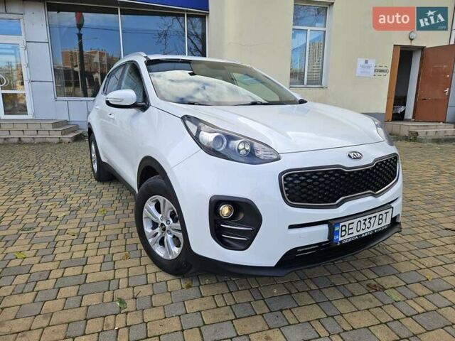 Белый Киа Sportage, объемом двигателя 1.69 л и пробегом 167 тыс. км за 15300 $, фото 4 на Automoto.ua