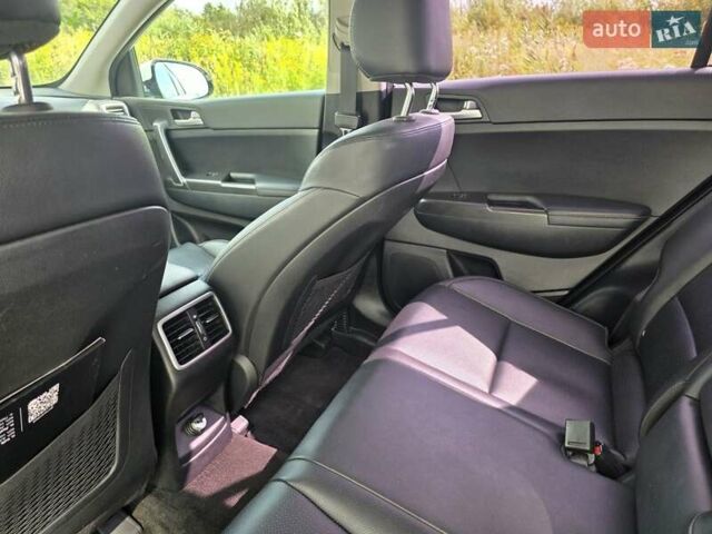 Белый Киа Sportage, объемом двигателя 2 л и пробегом 172 тыс. км за 18500 $, фото 20 на Automoto.ua