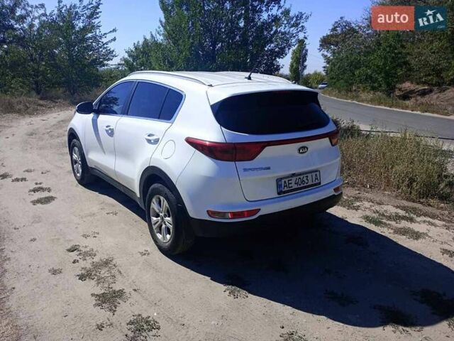 Белый Киа Sportage, объемом двигателя 1.59 л и пробегом 105 тыс. км за 14700 $, фото 1 на Automoto.ua