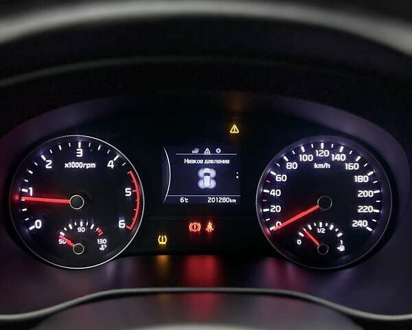 Белый Киа Sportage, объемом двигателя 1.69 л и пробегом 201 тыс. км за 14200 $, фото 36 на Automoto.ua