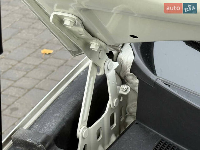 Белый Киа Sportage, объемом двигателя 2 л и пробегом 160 тыс. км за 17200 $, фото 58 на Automoto.ua