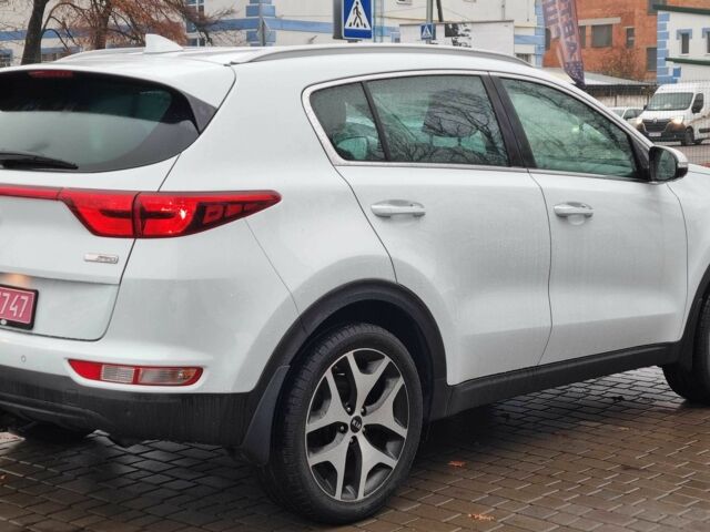 Белый Киа Sportage, объемом двигателя 1.7 л и пробегом 162 тыс. км за 16200 $, фото 6 на Automoto.ua