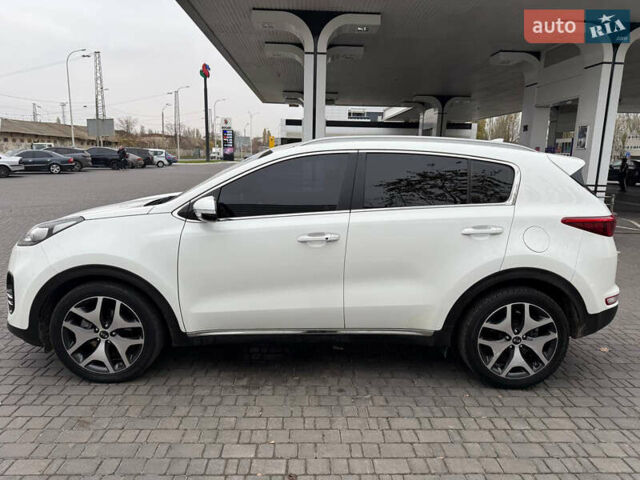 Белый Киа Sportage, объемом двигателя 2 л и пробегом 160 тыс. км за 17200 $, фото 1 на Automoto.ua