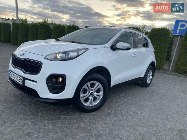 Кіа Sportage 2016 у Львові на Automoto.ua Білий Кіа Sportage, об'ємом двигуна 2 л та пробігом 89 тис. км за 17890 $, фото 4 на Automoto.ua