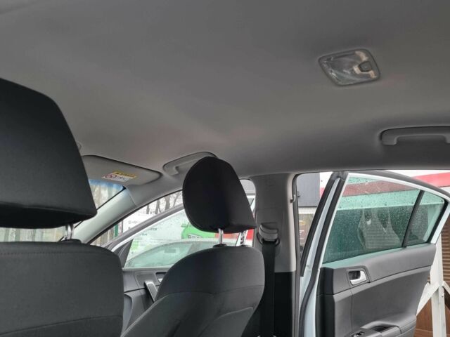 Белый Киа Sportage, объемом двигателя 1.7 л и пробегом 162 тыс. км за 16200 $, фото 17 на Automoto.ua