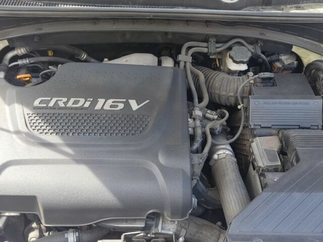 Білий Кіа Sportage, об'ємом двигуна 2 л та пробігом 152 тис. км за 17000 $, фото 12 на Automoto.ua