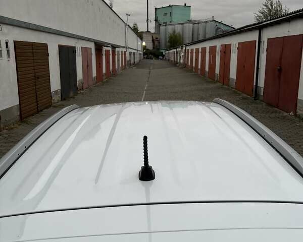 Белый Киа Sportage, объемом двигателя 1.69 л и пробегом 201 тыс. км за 14200 $, фото 67 на Automoto.ua