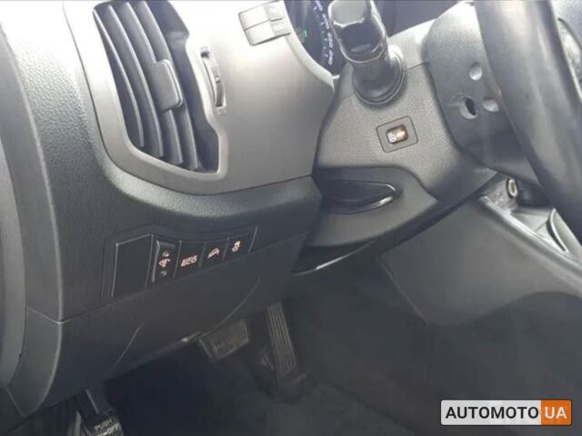 Белый Киа Sportage, объемом двигателя 1.7 л и пробегом 188 тыс. км за 5450 $, фото 11 на Automoto.ua
