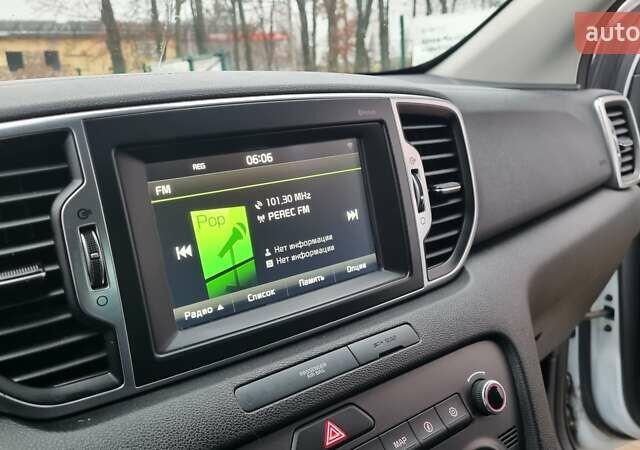 Белый Киа Sportage, объемом двигателя 1.7 л и пробегом 162 тыс. км за 16300 $, фото 37 на Automoto.ua