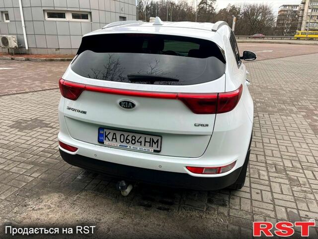 Белый Киа Sportage, объемом двигателя 2 л и пробегом 95 тыс. км за 19500 $, фото 3 на Automoto.ua