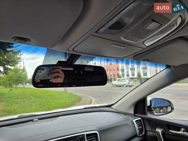 Белый Киа Sportage, объемом двигателя 2 л и пробегом 172 тыс. км за 18500 $, фото 22 на Automoto.ua