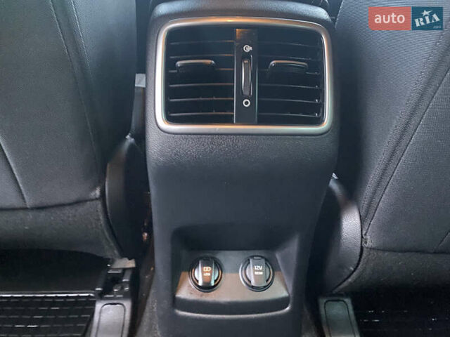 Белый Киа Sportage, объемом двигателя 2 л и пробегом 89 тыс. км за 17800 $, фото 79 на Automoto.ua