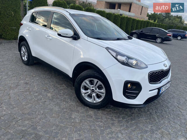 Кіа Sportage 2016 у Львові на Automoto.ua Білий Кіа Sportage, об'ємом двигуна 2 л та пробігом 89 тис. км за 17890 $, фото 12 на Automoto.ua