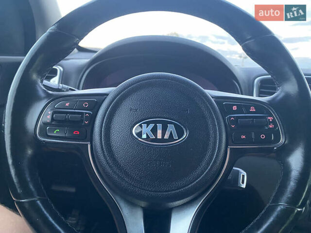 Кіа Sportage 2016 у Львові на Automoto.ua Білий Кіа Sportage, об'ємом двигуна 2 л та пробігом 89 тис. км за 17890 $, фото 63 на Automoto.ua