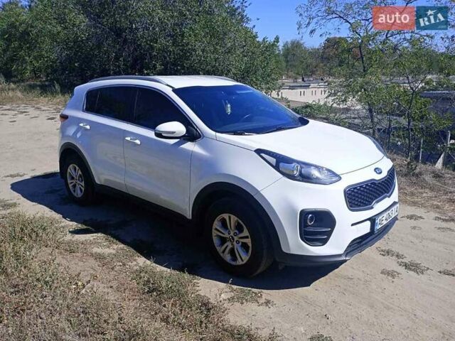 Белый Киа Sportage, объемом двигателя 1.59 л и пробегом 105 тыс. км за 14700 $, фото 4 на Automoto.ua