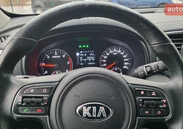 Белый Киа Sportage, объемом двигателя 1.7 л и пробегом 162 тыс. км за 16300 $, фото 17 на Automoto.ua
